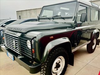 LAND ROVER Defender 90 2.4 td E SW